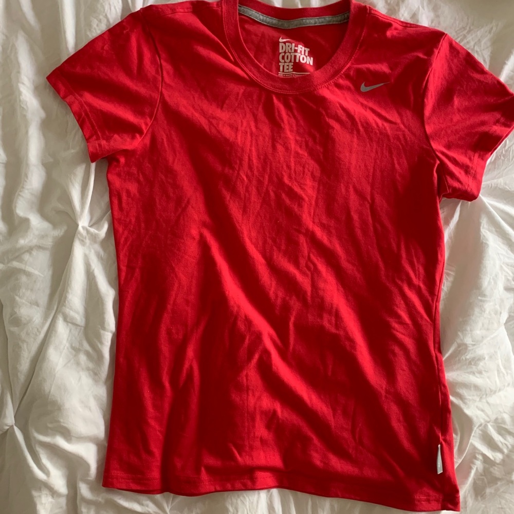 Nike dri-fit cotton t-shirt!